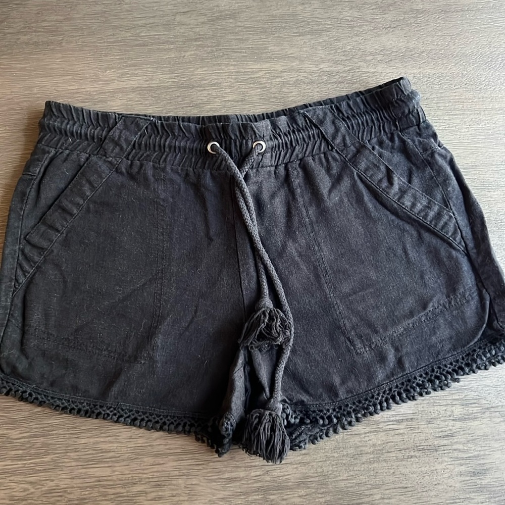 REWIND Black Linen Shorts Size XS with Crochet Fringe and Tassels